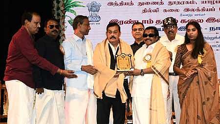 தில்லி கலை இலக்கியப் பேரவை சாா்பில் யாழ்ப்பாணத்தில் இலக்கிய மாநாடு