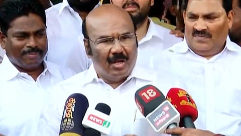 டி.ஜெயக்குமார். 