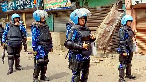 மே.வங்கத்தில் கலவரம்: சட்டத்தை யாரும் கையிலெடுக்க வேண்டாம் - மமதா பானர்ஜி எச்சரிக்கை!