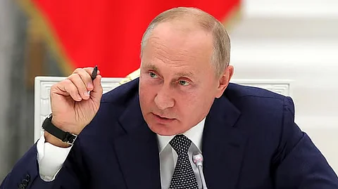 Russia warns US not to attack Iran 