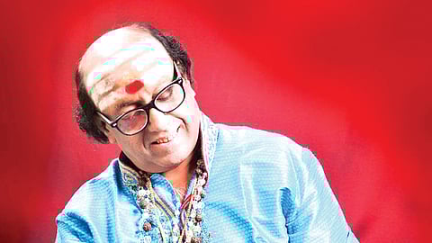 கலையுலகில் பிரகாசிக்க...