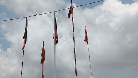 கொடிக் கம்பங்கள்