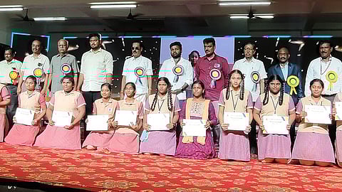 பள்ளி ஆண்டு, விளையாட்டு விழா