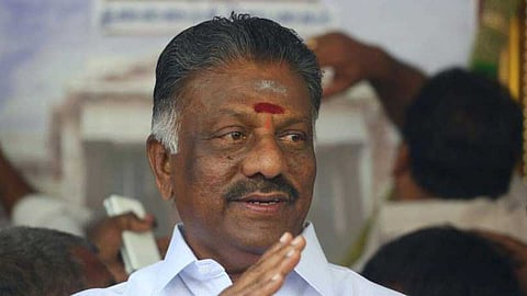 ஓ. பன்னீா்செல்வம்  