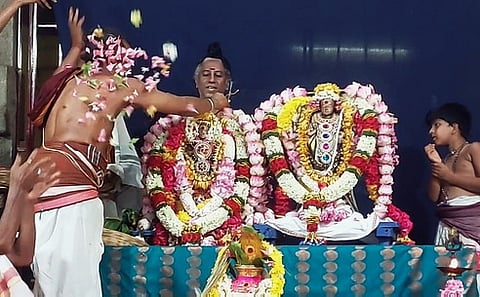திருக்கல்யாண கோலத்தில் சோமநாயகி சமேத சோமநாதசுவாமி.