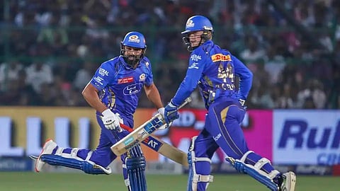 மும்பை இந்தியன்ஸ் பேட்டிங்; முதலிடத்துக்கு முன்னேறுமா?