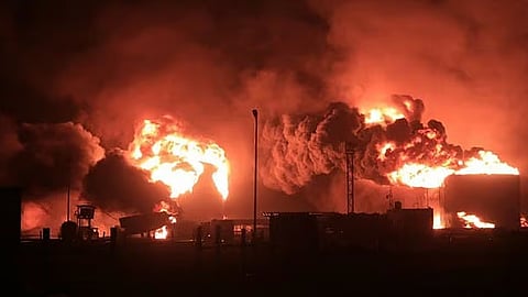 இஸ்ரேலின் தாக்குதலில் யேமனின் முக்கிய விமான நிலையம் தகர்ப்பு 