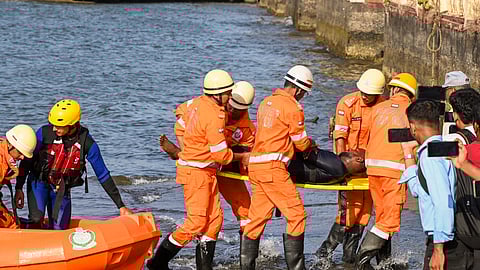 பஹல்காம் பயங்கரவாத தாக்குதலை அடுத்து, அதிகரித்து வரும் அரசியல் பதட்டங்கள் மற்றும் அச்சுறுத்தல்களுக்கு பதிலளிக்கும் விதமாக, குறிப்பாக 'ஆபரேஷன் அப்யாஸ்' என்று அழைக்கப்படும் இந்த ஒத்திகை பயிற்சி கோவாவில் நடைபெற்றது.