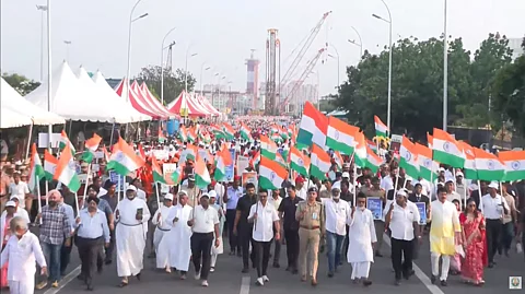 இந்திய ராணுவத்திற்கு ஆதரவு தெரிவித்து, சென்னையில் முதல்வர் ஸ்டாலின் தலைமையில் பேரணி
