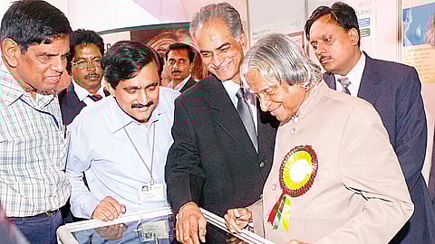 மக்கள் சார்ந்த தொழில்நுட்பங்கள் தேவை! 