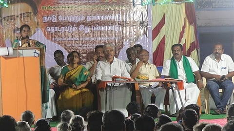 கூட்டத்தில் பேசிய குடியாத்தம் எம்எல்ஏ அமலு விஜயன்.