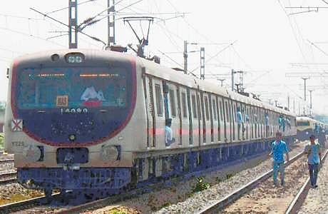 புறநகர் மின்சார ரயில்
