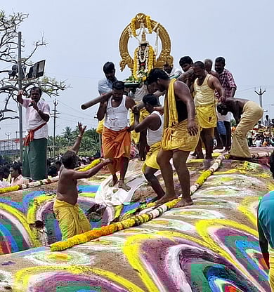 செவிலிமேடு திரௌபதி அம்மன் கோயிலில் நடைபெற்ற துரியோதனன் படுகளம் நிகழ்வு.