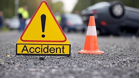 Bus crash kills at least 21  