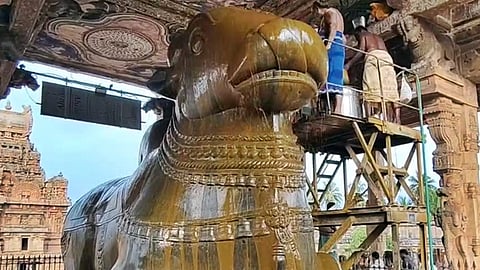 தஞ்சை பெரிய கோயிலில் உள்ள பெரிய நந்தி