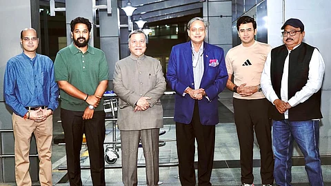 பாகிஸ்தானில் இருப்பவர்கள் இந்திய குடிமக்களை கொல்வதை அனுமதிக்க முடியாது: சசி தரூர்