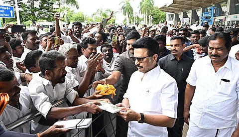 மதுரையில் முதல்வர் மு.க. ஸ்டாலின்! திமுகவினர் உற்சாக வரவேற்பு!