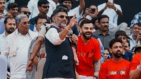 ஆர்சிபி வெற்றி விழாவில் சித்தராமையா, சிவக்குமார்.