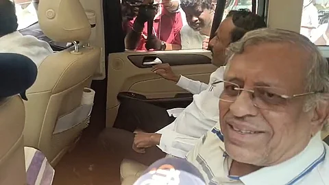 ஆடிட்டர் குருமூர்த்தி 