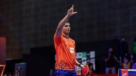 ஸ்நேஹித்