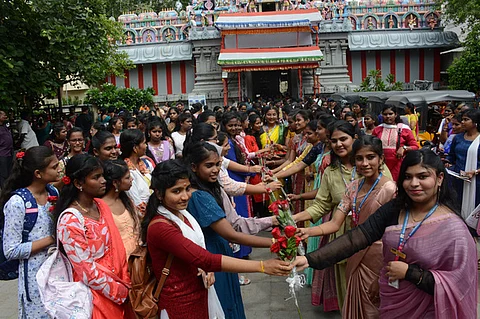 கல்லூரிகள் தொடங்கின - கோப்புப்படம்
