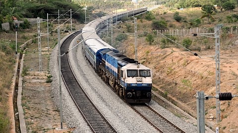 சிறப்பு ரயில் | train 