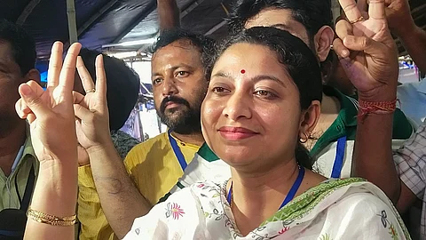 இடைத்தேர்தலில் திரிணமூல் காங்கிரஸ் வேட்பாளர் ஆலிஃபா அஹமது வெற்றி