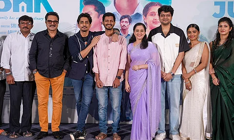 சாந்தி டாக்கீஸ், தயாரிப்பாளர் அருண் விஸ்வா தயாரிப்பில் நடிகர் சித்தார்த் நடிப்பில் உருவாகியுள்ள 3-BHK திரைப்படத்தின் டிரெய்லர் வெளியீட்டு விழா சென்னையில் வெகு சிறப்பாக நடைபெற்றது.