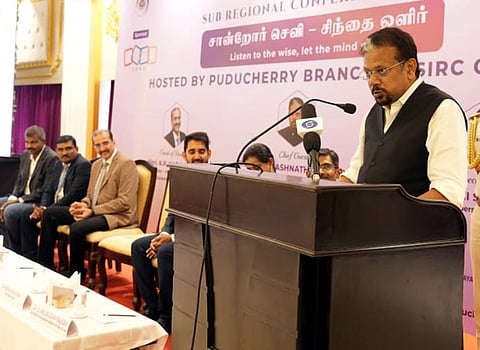 புதுச்சேரி துணைநிலை ஆளுநா் கே.கைலாஷ்நாதன்.