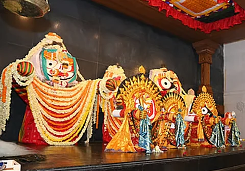 3 lakh visit Jagannath temple in Digha 