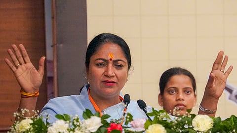 தில்லி முதல்வா் ரேகா குப்தா 