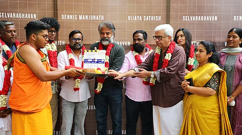 சேலத்தில் நடைபெற்ற பூஜை மற்றும் படப்பிடிப்பு நிகழ்வுடன் இந்த திரைப்படம் விமர்சையாக தொடங்கியது.
