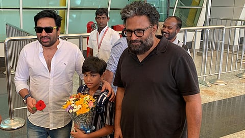 The crew of the film Paranthu po landed at Coimbatore airport.