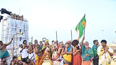 அதிகாலை நடைதிறக்கப்பட்டு காலை 6.22 மணிக்கு திருக்கோயில் ராஜகோபுரம், மூலவர், வள்ளி தெய்வானை, சுவாமி சண்முகர் மற்றும் பரிவார மூர்த்திகளுக்கும் விமான திருக்குட நன்னீராட்டு நடைபெற்றது.