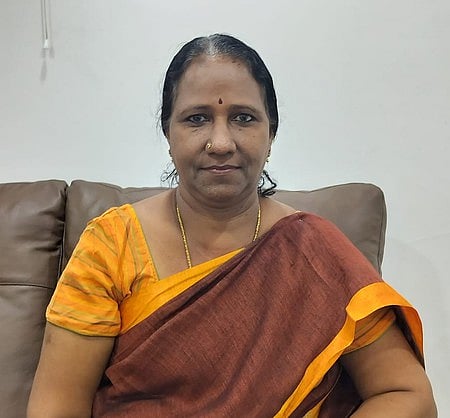 மீனாட்சி கணேசன்