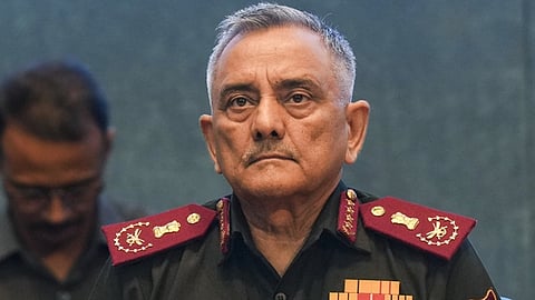 ட்ரோன் எதிா்ப்பு தொழில்நுட்பத்தில் தன்னிறைவு: முப்படை தலைமைத் தளபதி வலியுறுத்தல்