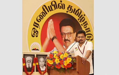 துணை முதல்வரும், திமுக இளைஞரணி செயலருமான உதயநிதி ஸ்டாலின் 
