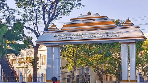 ஆங்கில மொழித் திறனை வளா்க்கும் ‘லெவல் அப்’ திட்டம்: ஆசிரியா்களுக்கு உத்தரவு