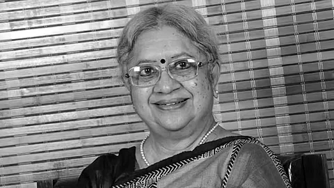  Vasanthi Devi passes away  