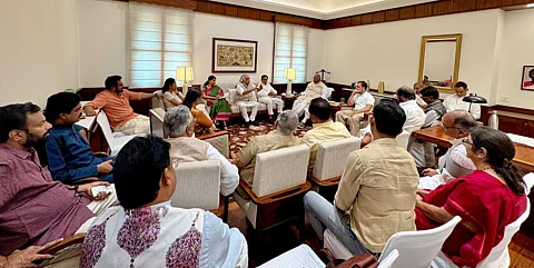 INDIA bloc leaders discussed on remarks of SC judge on Rahul Gandhi