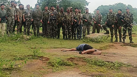 72 வழக்குகளில் தேடப்பட்ட மாவோயிஸ்ட் சுட்டுக் கொலை -ஜாா்க்கண்டில் அதிரடி நடவடிக்கை