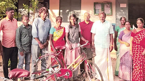 முன்மாதிரி பள்ளி..  