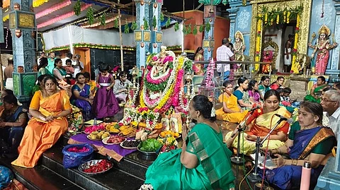 பாவூா்சத்திரம் அருள்மிகு ஸ்ரீ முப்புடாதி அம்மன் கோயிலில் ஆடி கடைசி வெள்ளிக்கிழமை வரலட்சுமி விரத சுமங்கலி பூஜை நடைபெற்றது. 