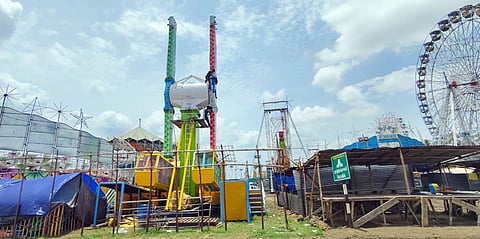 ராட்சத  ராட்டினங்கள்