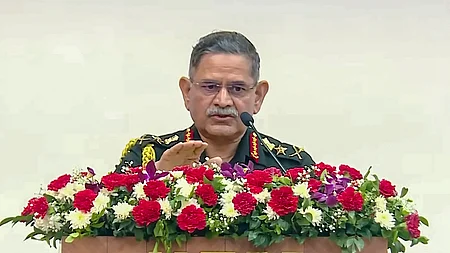 சென்னை ஐஐடியில் நடைபெற்ற நிகழ்ச்சியில் பேசிய ராணுவ தலைமைத் தளபதி உபேந்திர துவிவேதி.