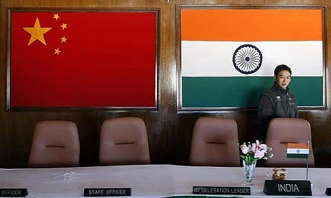 இந்திய எல்லைக்கு அருகே திபெத் ரயில் இணைப்பு: சீனா திட்டம்