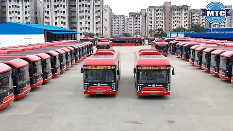 குளிர்சாதன மின்சார பேருந்து சேவை தொடக்கம்