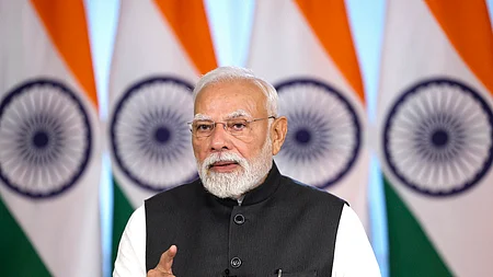 பிரதமா் நரேந்திர மோடி.