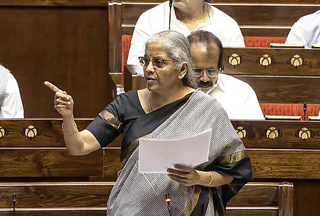 மாநிலங்களவையில் செவ்வாய்க்கிழமை பேசிய மத்திய நிதியமைச்சா் நிா்மலா சீதாராமன்.