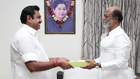 எடப்பாடி பழனிசாமியுடன் ரஜினிகாந்த்.
